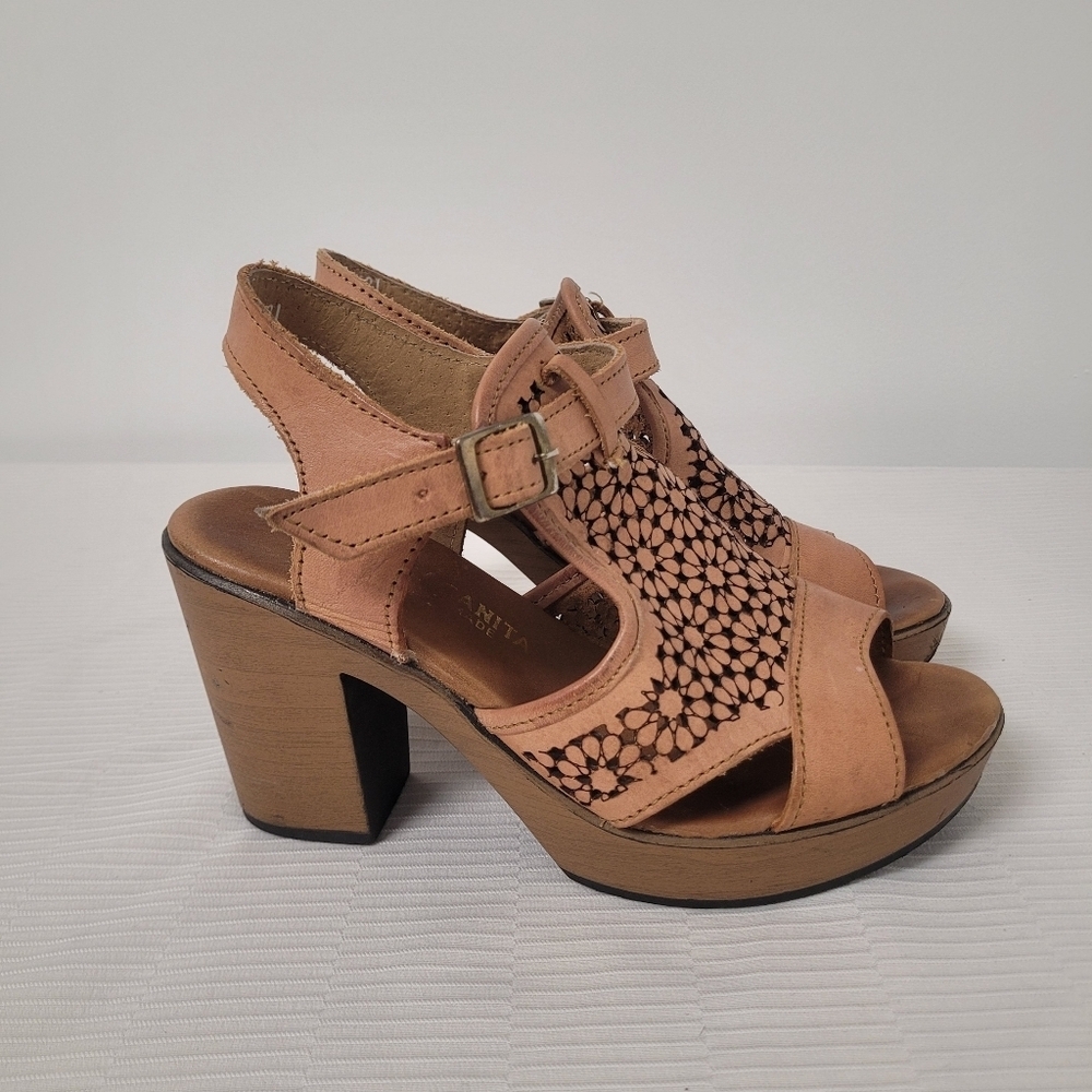 Mexicanita Hand Made Leather Floral Platform Sandals sz 7